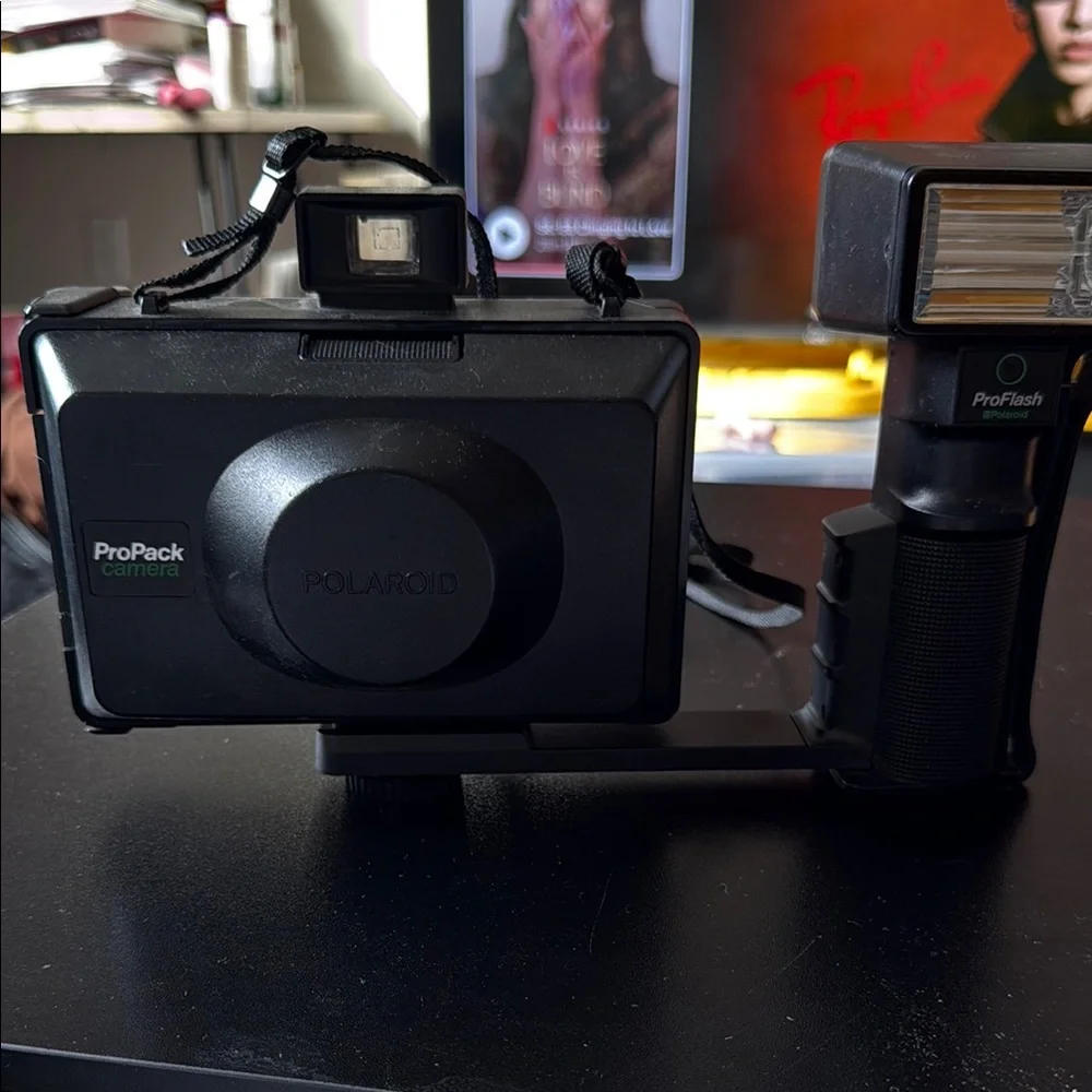 Polaroid ProPack Camera with ProFlash - Black